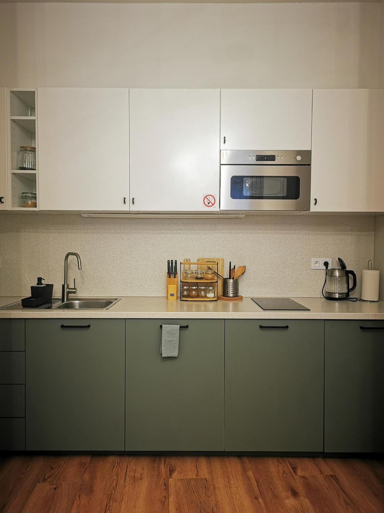 Atlas Apartment In The Historical Center Of Kosice With Free Private Parking Екстериор снимка