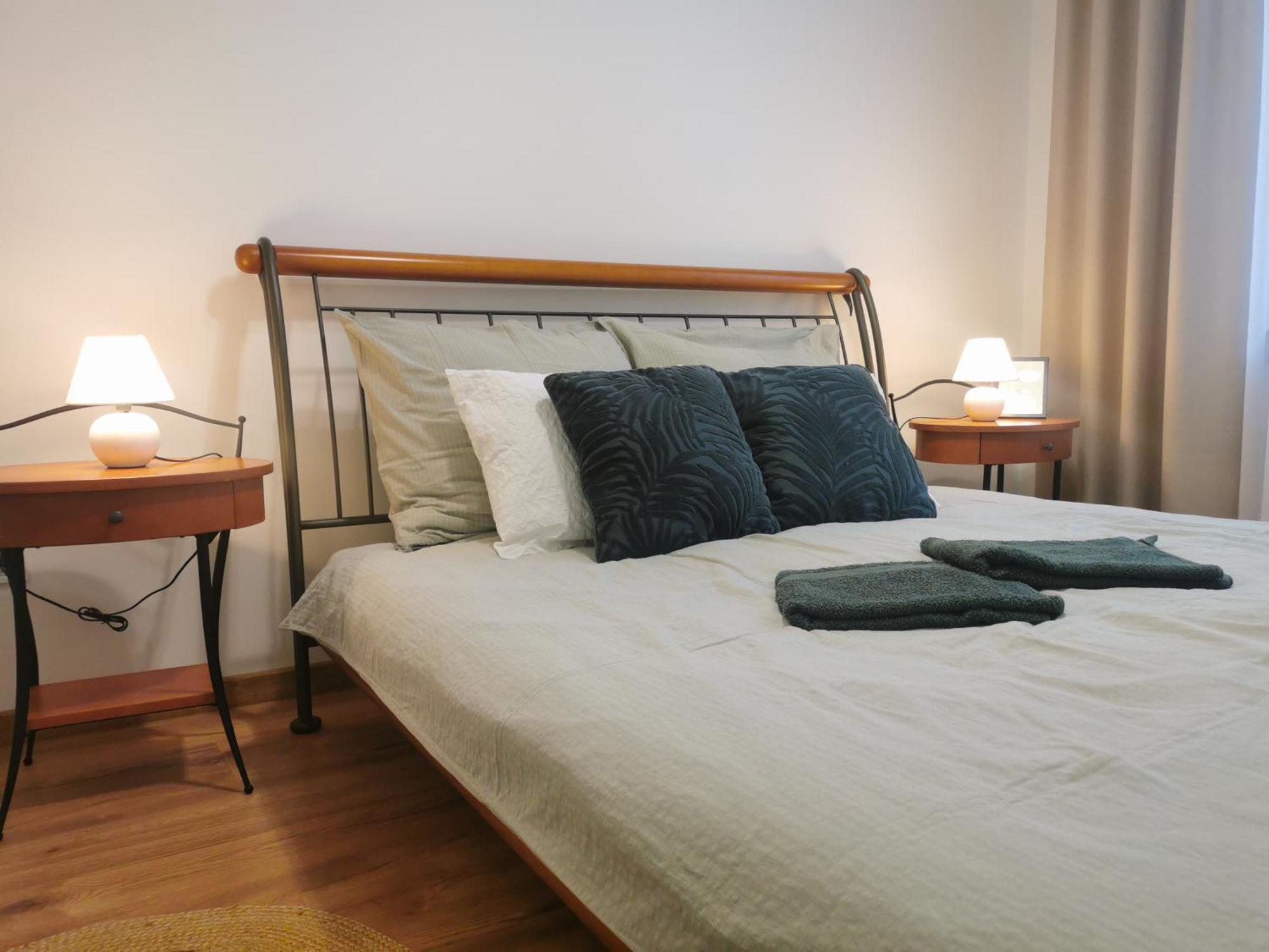 Atlas Apartment In The Historical Center Of Kosice With Free Private Parking Екстериор снимка